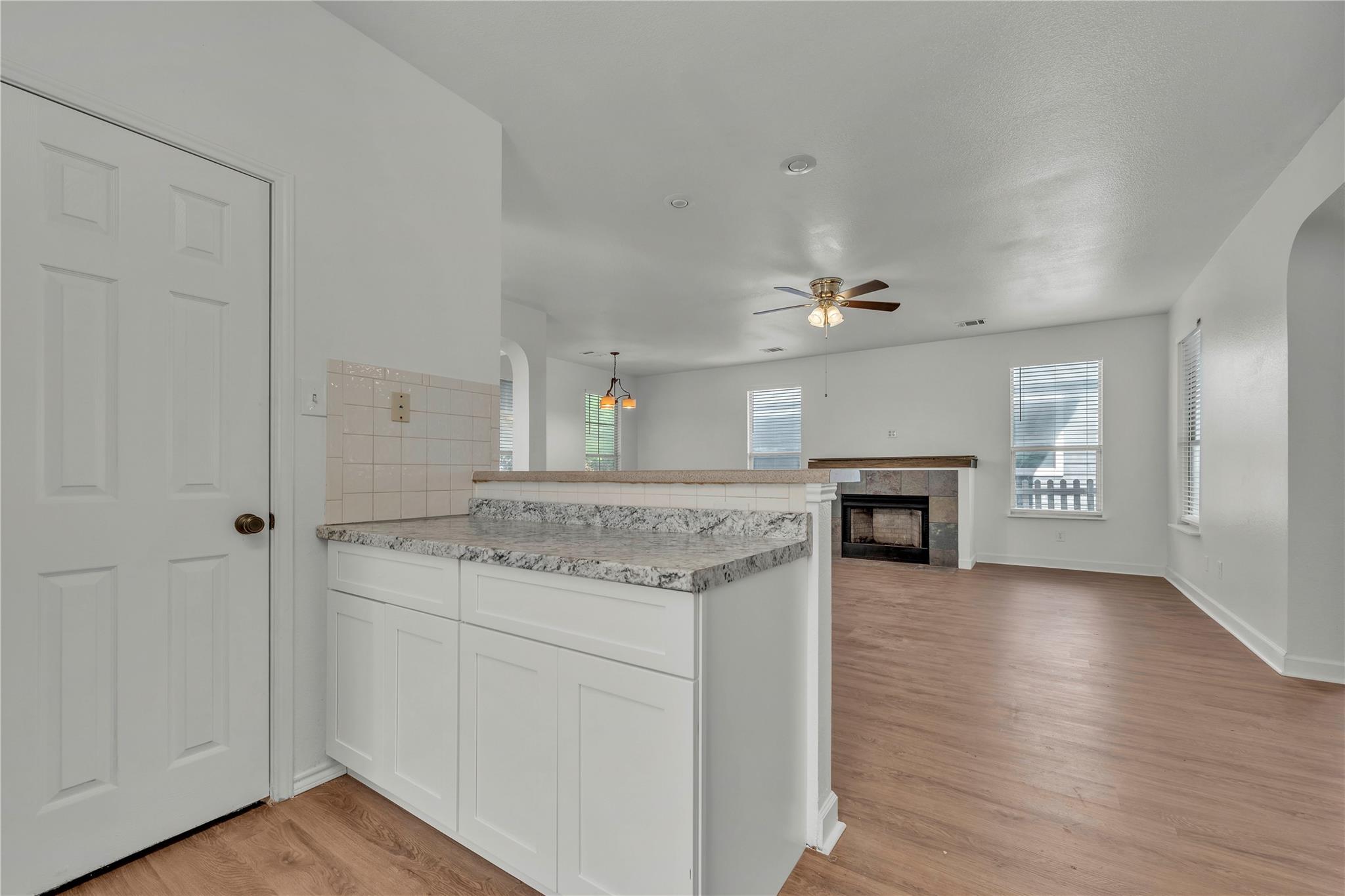 259 Mendez Loop Property Photo 7