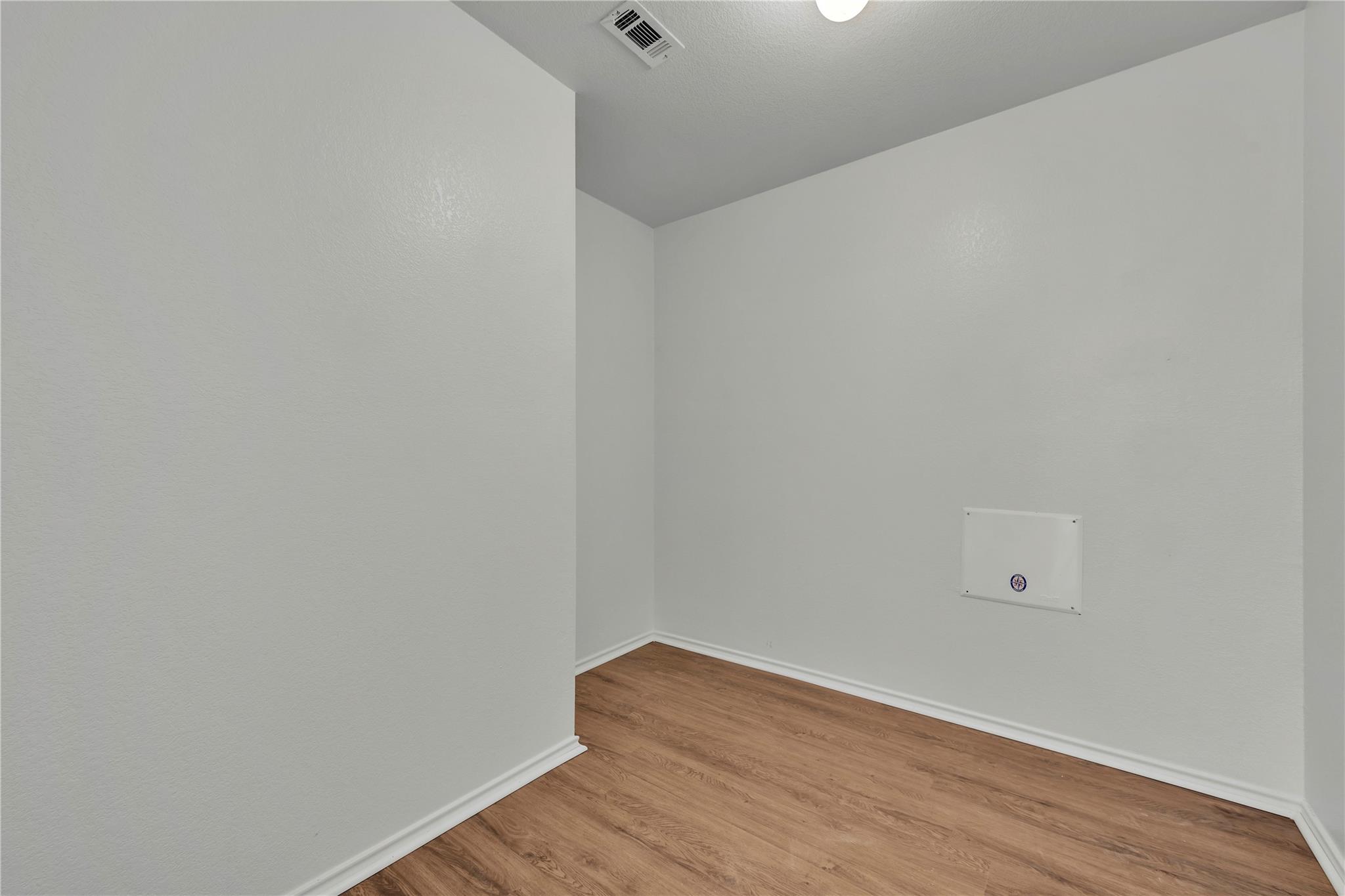 259 Mendez Loop Property Photo 13