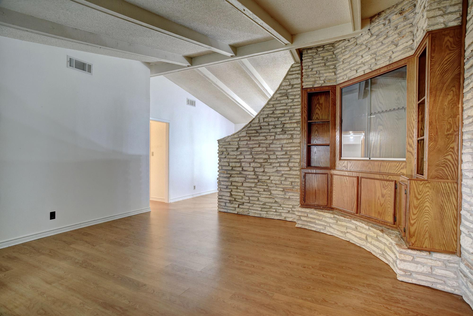 204 Maynard St Property Photo 10