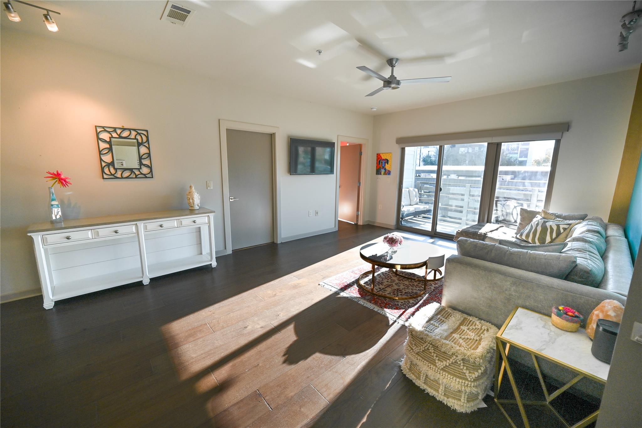 3600 S Lamar Blvd #200 Property Photo 7