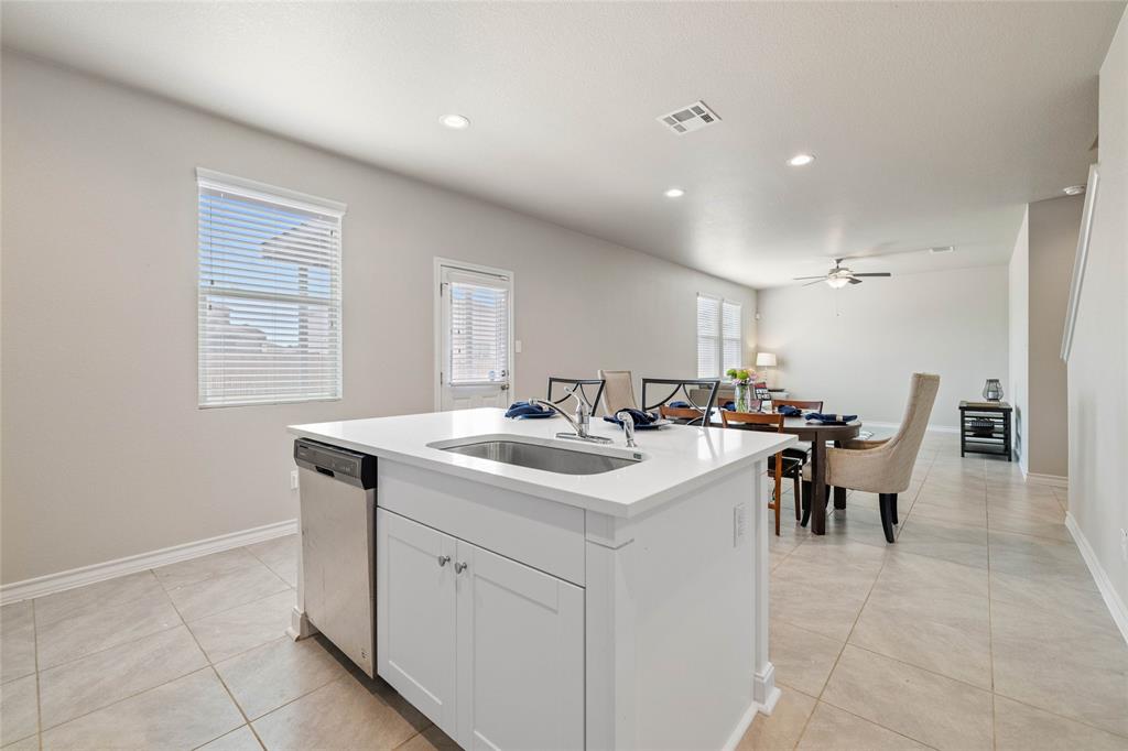 212 Fieldstone Rd Property Photo 14