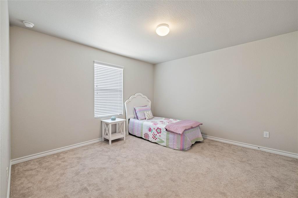 212 Fieldstone Rd Property Photo 27