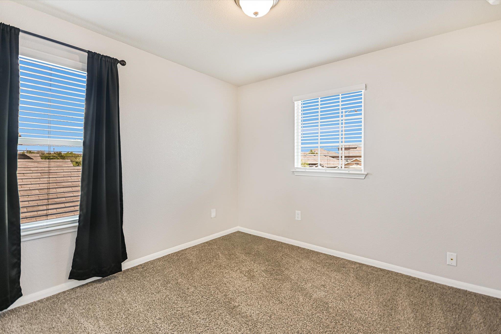 3417 Couch Dr Property Photo 19