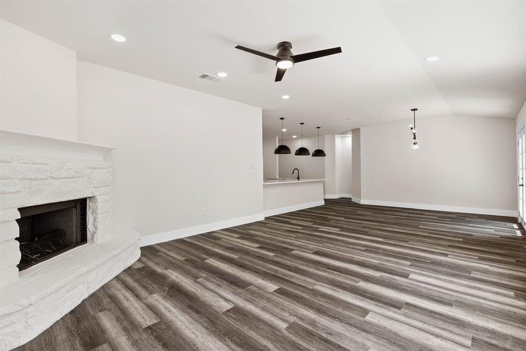 1203 Stepp Bnd Property Photo 6