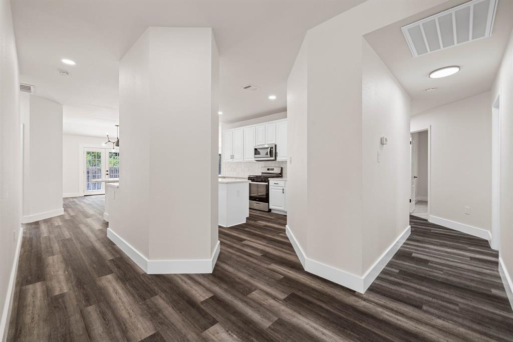 1203 Stepp Bnd Property Photo 8