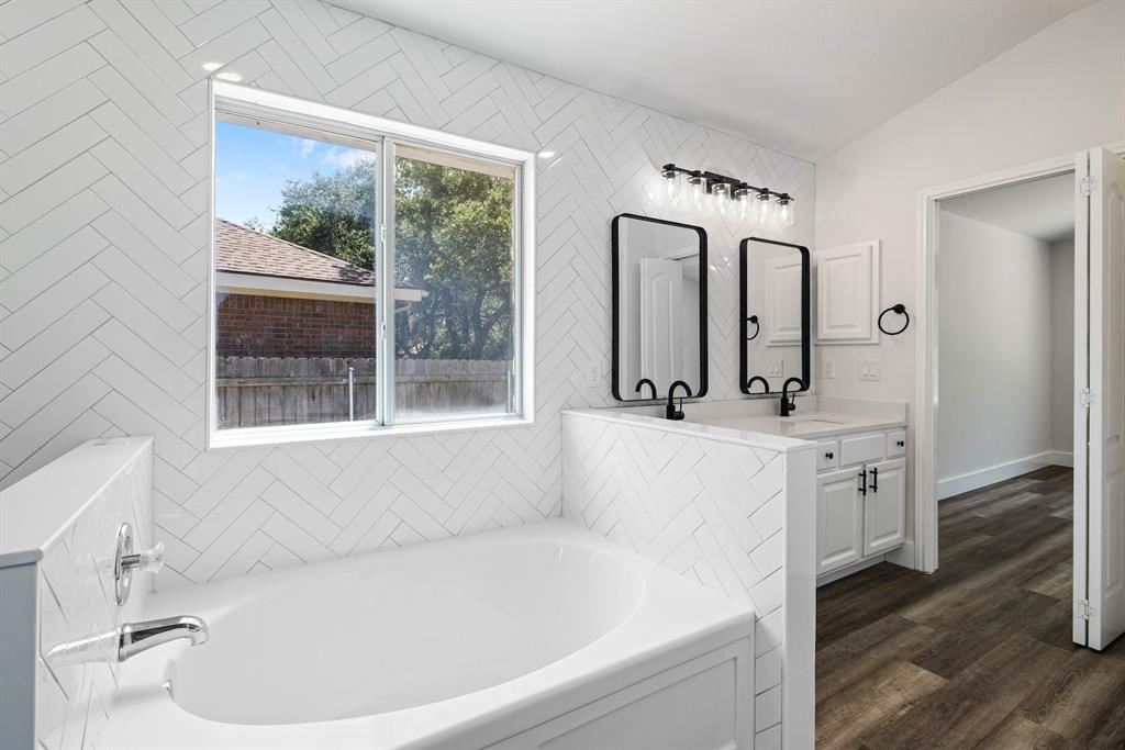 1203 Stepp Bnd Property Photo 18