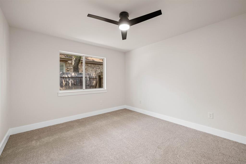 1203 Stepp Bnd Property Photo 24