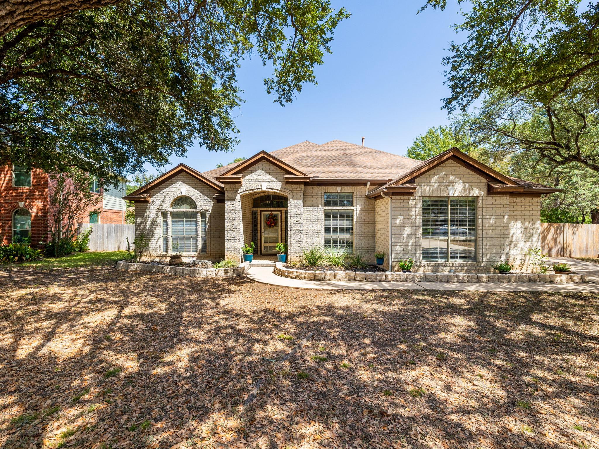 5210 Crooked Oak Cv Property Photo 1