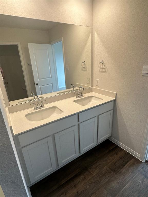 563 Evergreen Sumac Loop Property Photo 14