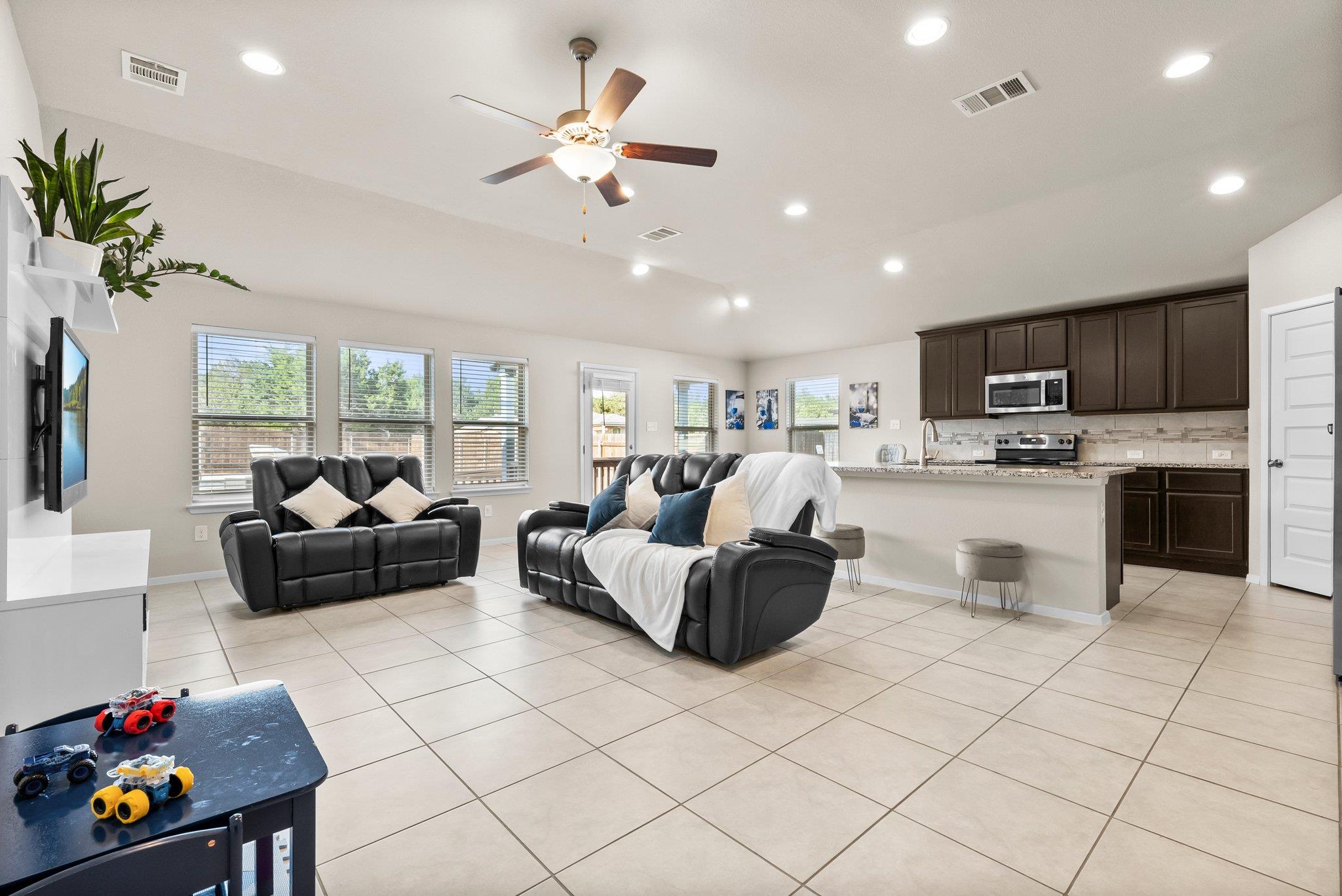 21604 Bluejay Blvd Property Photo