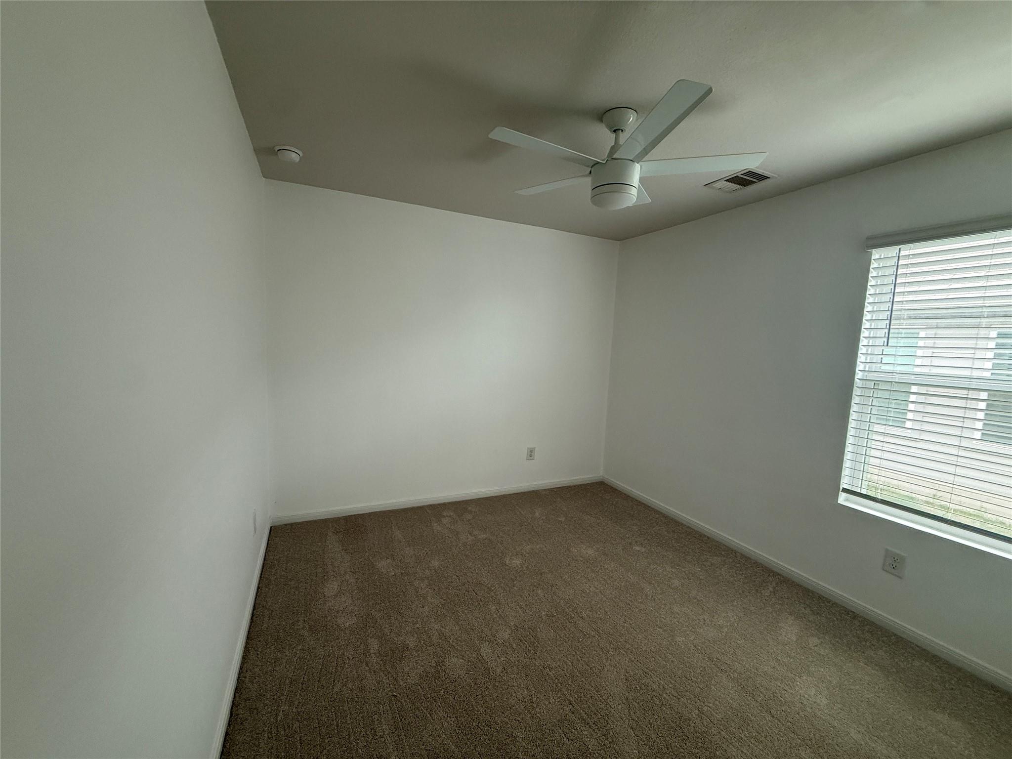 314 Abbey Ln Property Photo 4