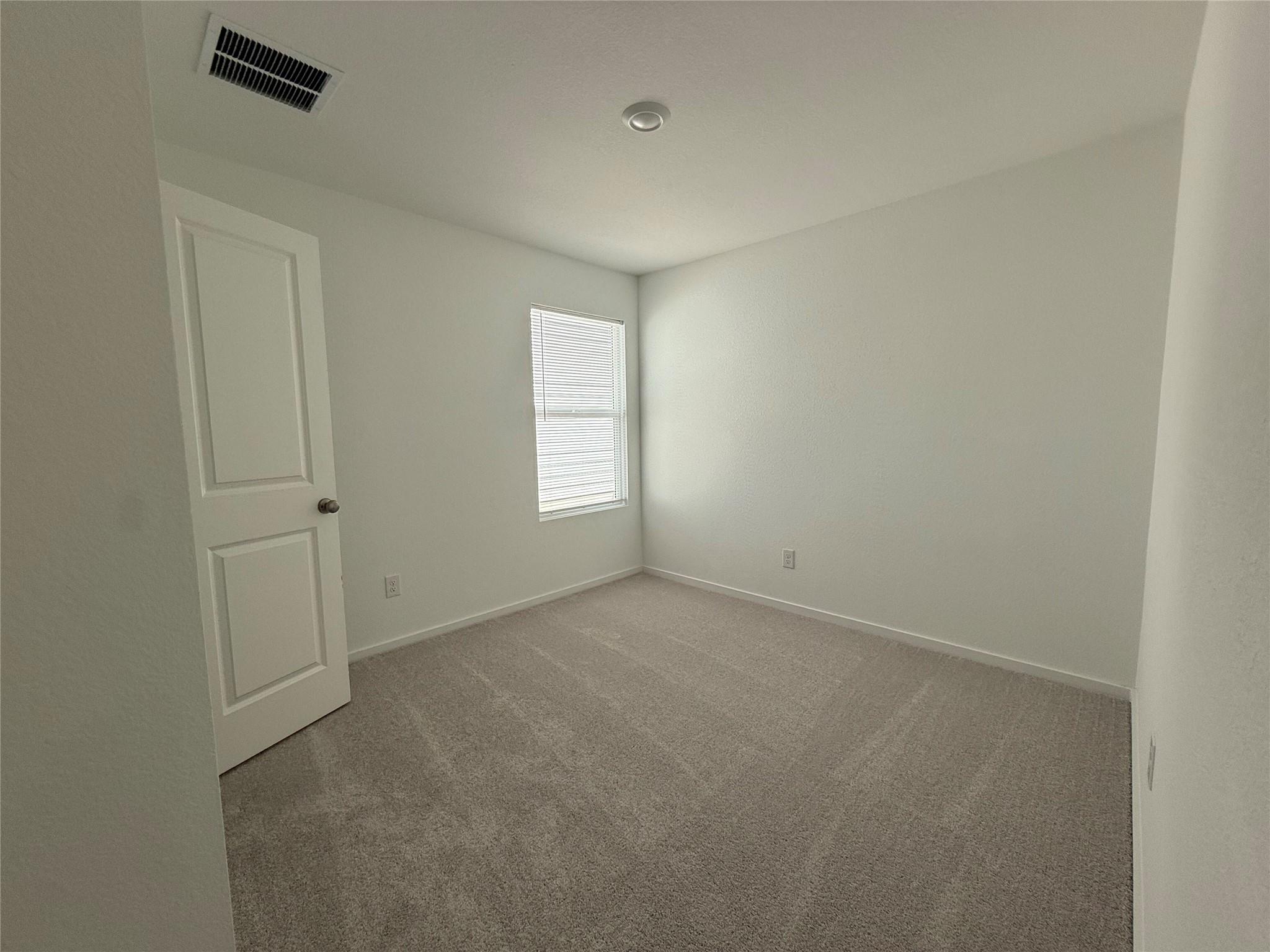 785 Whoopers Loop Property Photo 5