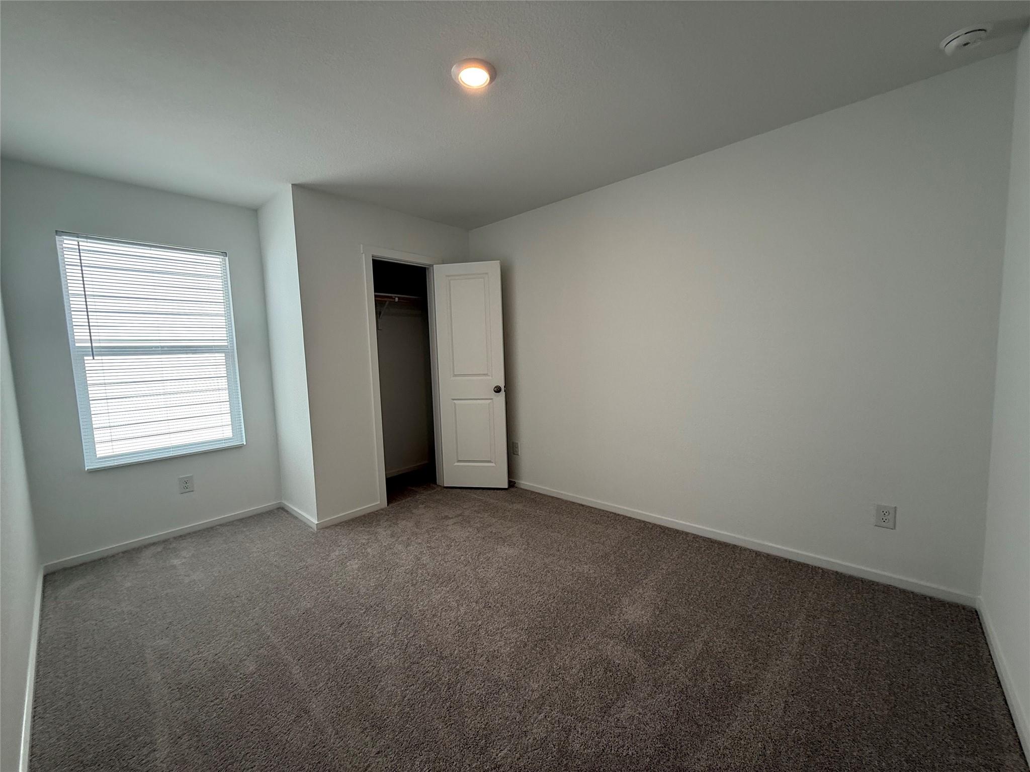 785 Whoopers Loop Property Photo 9