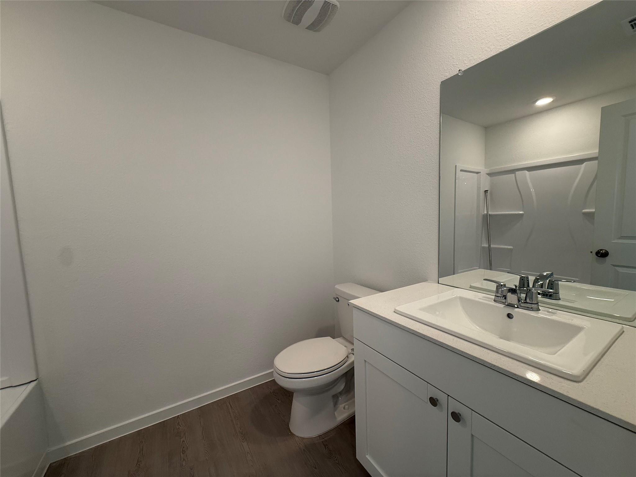 785 Whoopers Loop Property Photo 12