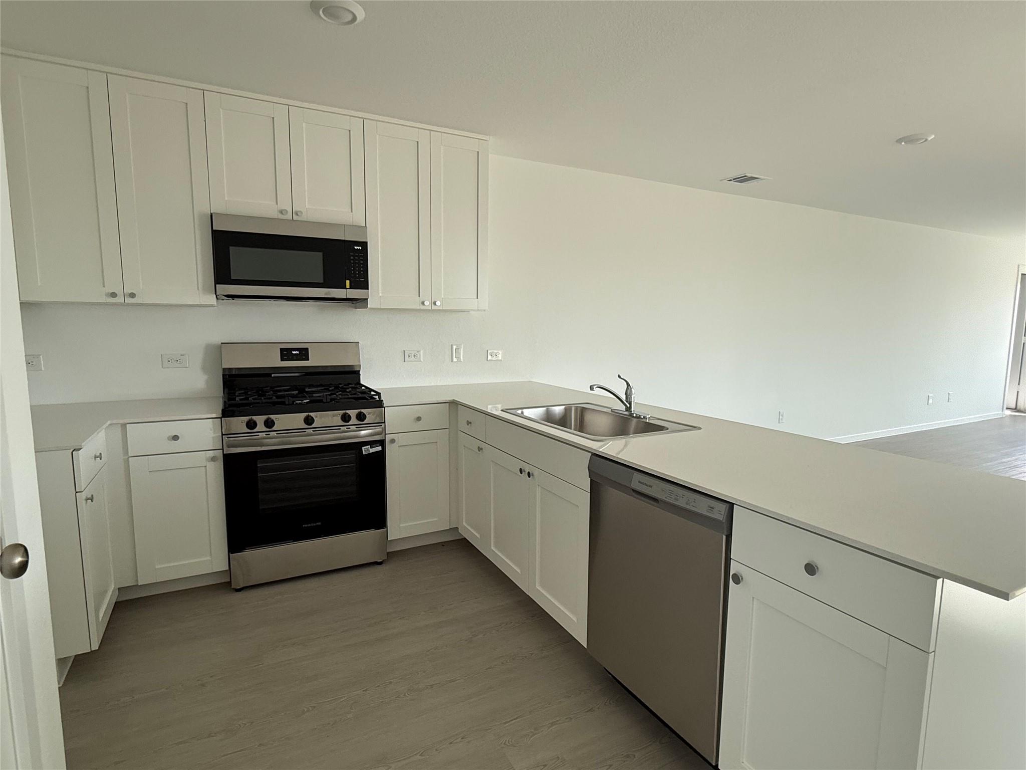 785 Whoopers Loop Property Photo 19