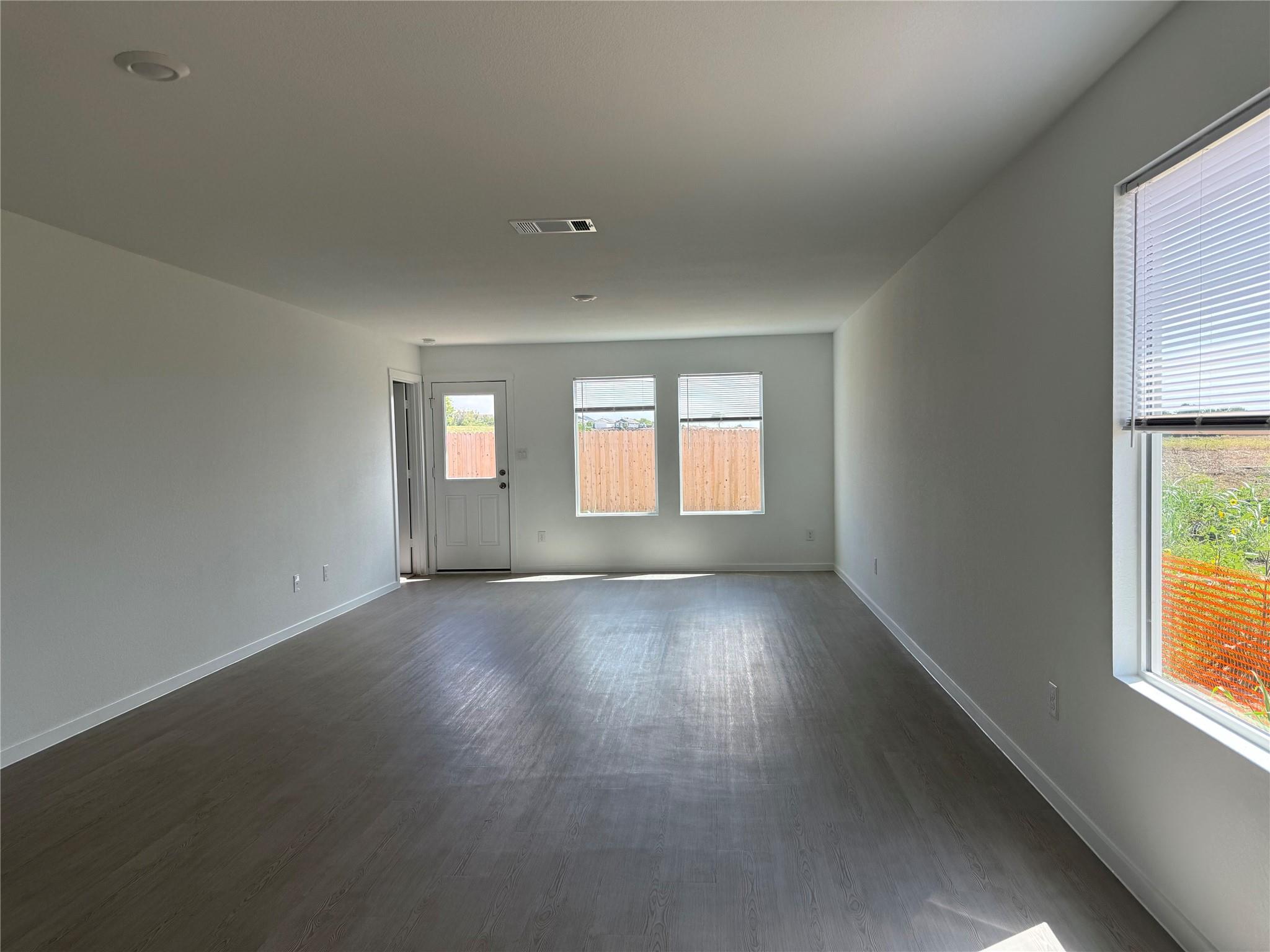 785 Whoopers Loop Property Photo 21