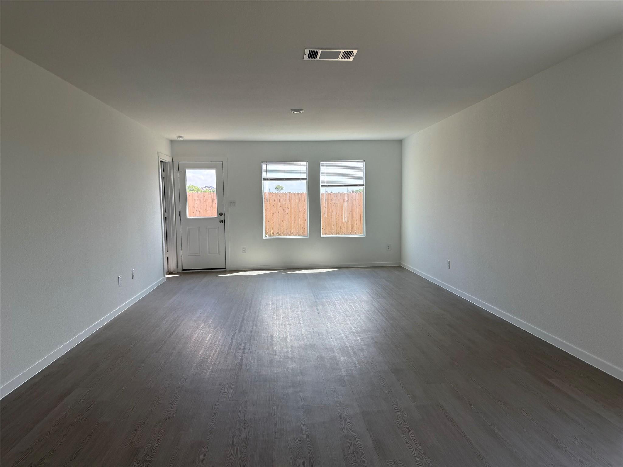 785 Whoopers Loop Property Photo 24