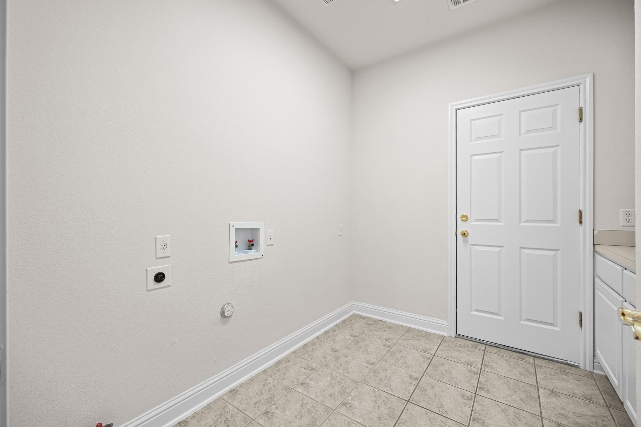 6819 Chalk Hill Dr Property Photo 22