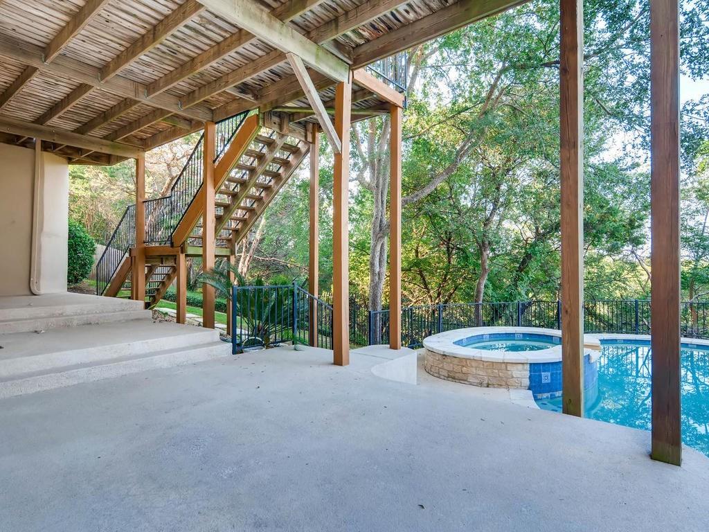 6819 Chalk Hill Dr Property Photo 36