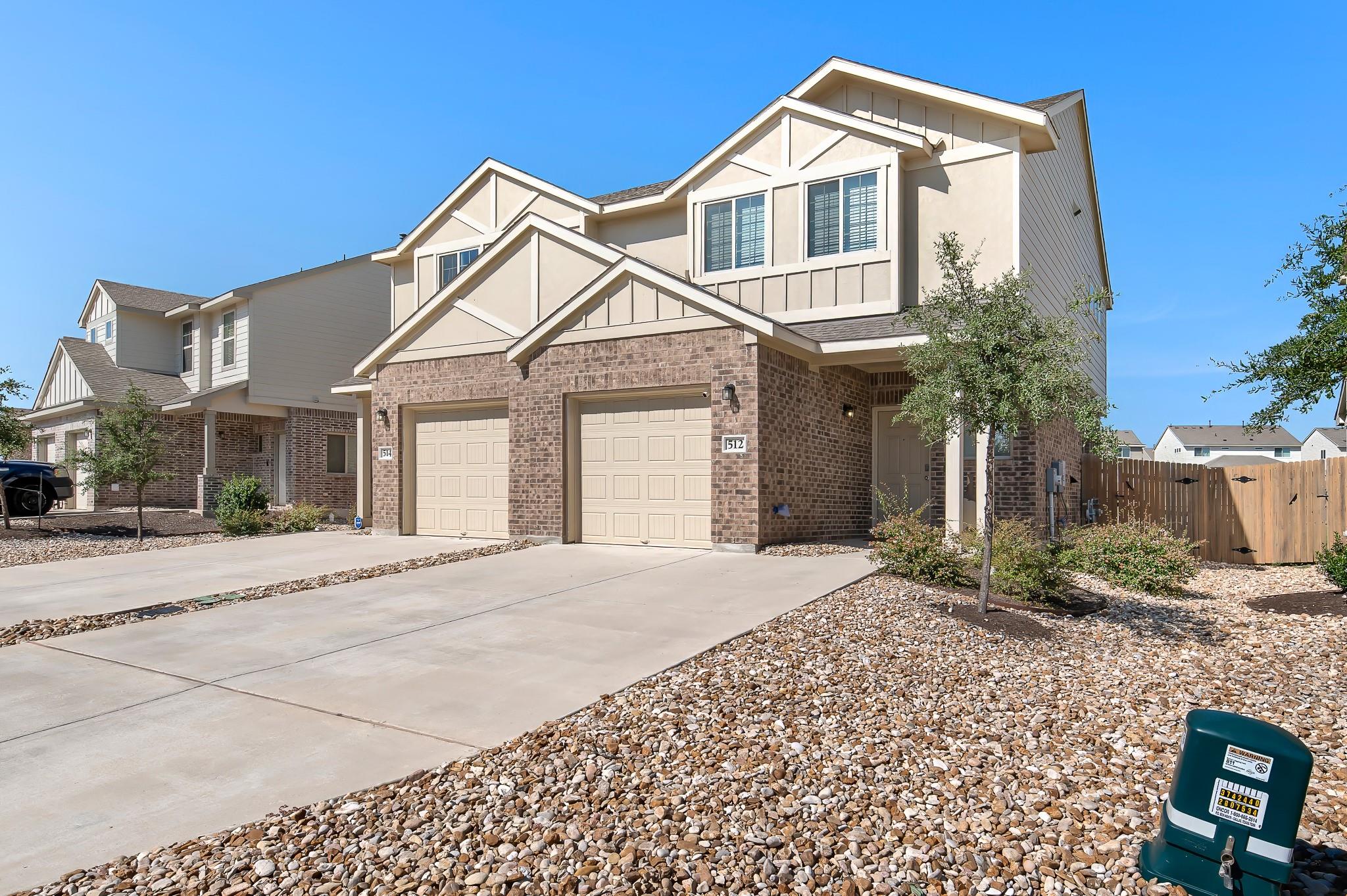 512 White Steppe Way Property Photo 2