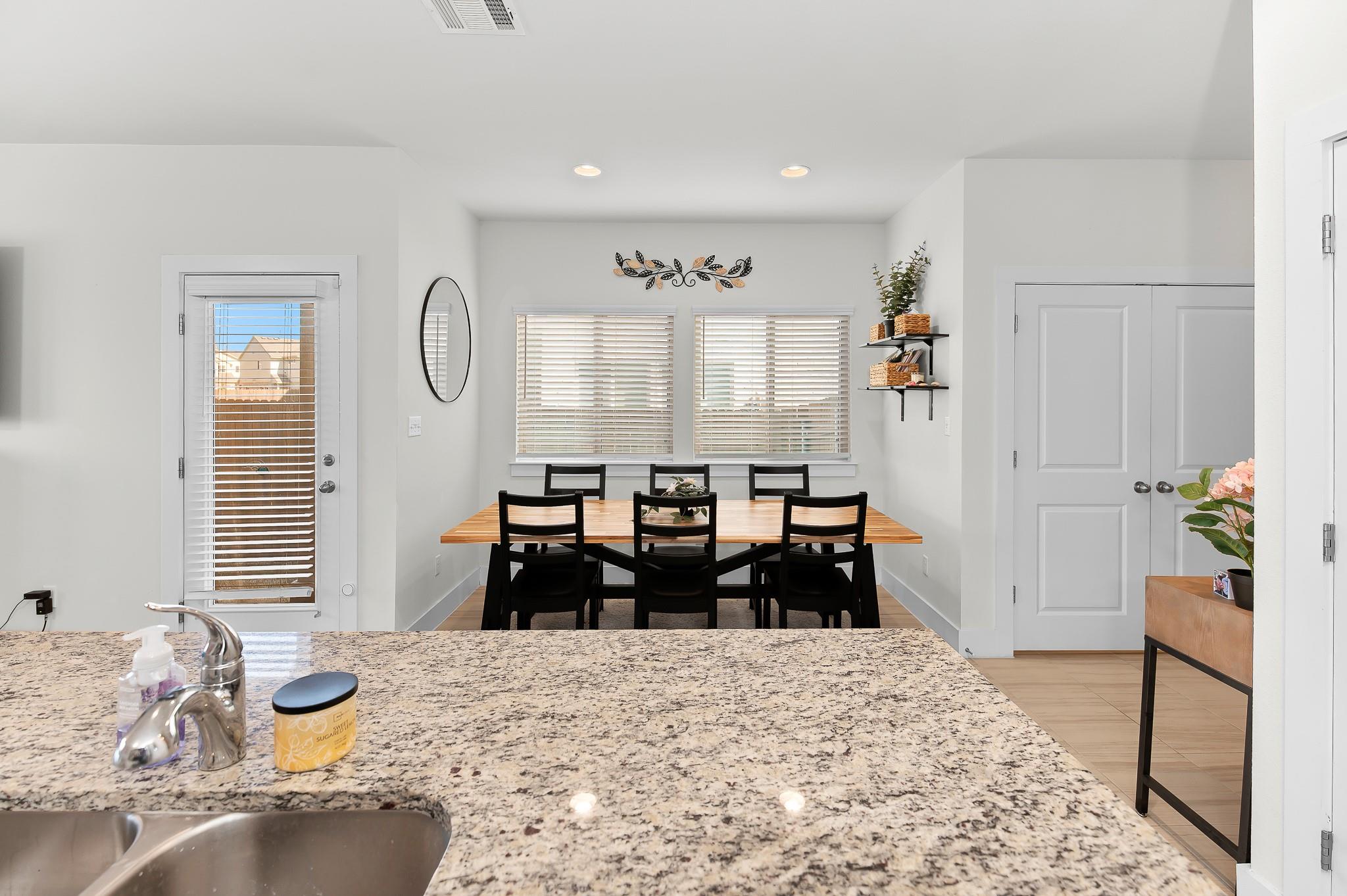 512 White Steppe Way Property Photo 17