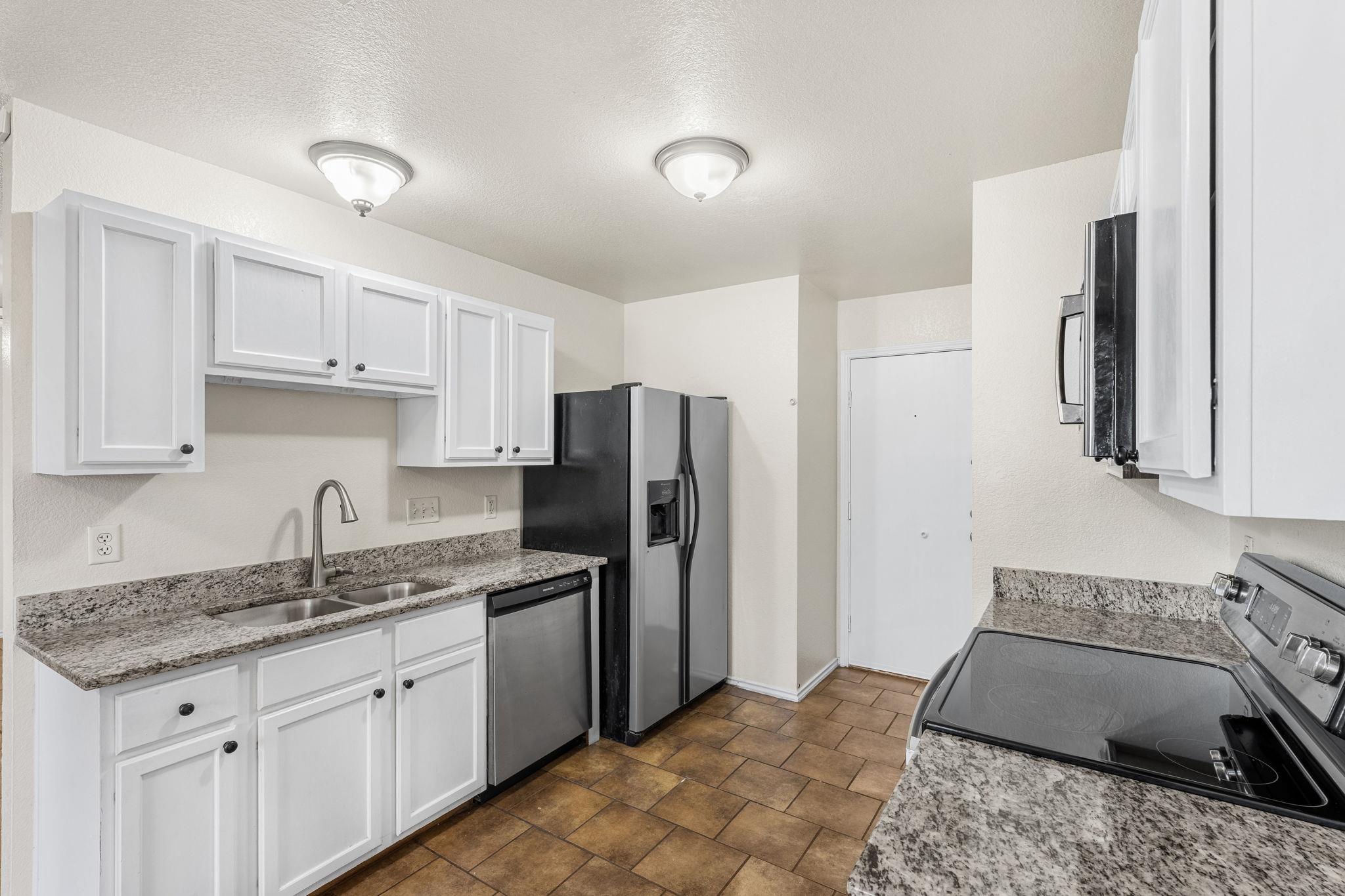 5101 Bridle Dr Property Photo 11