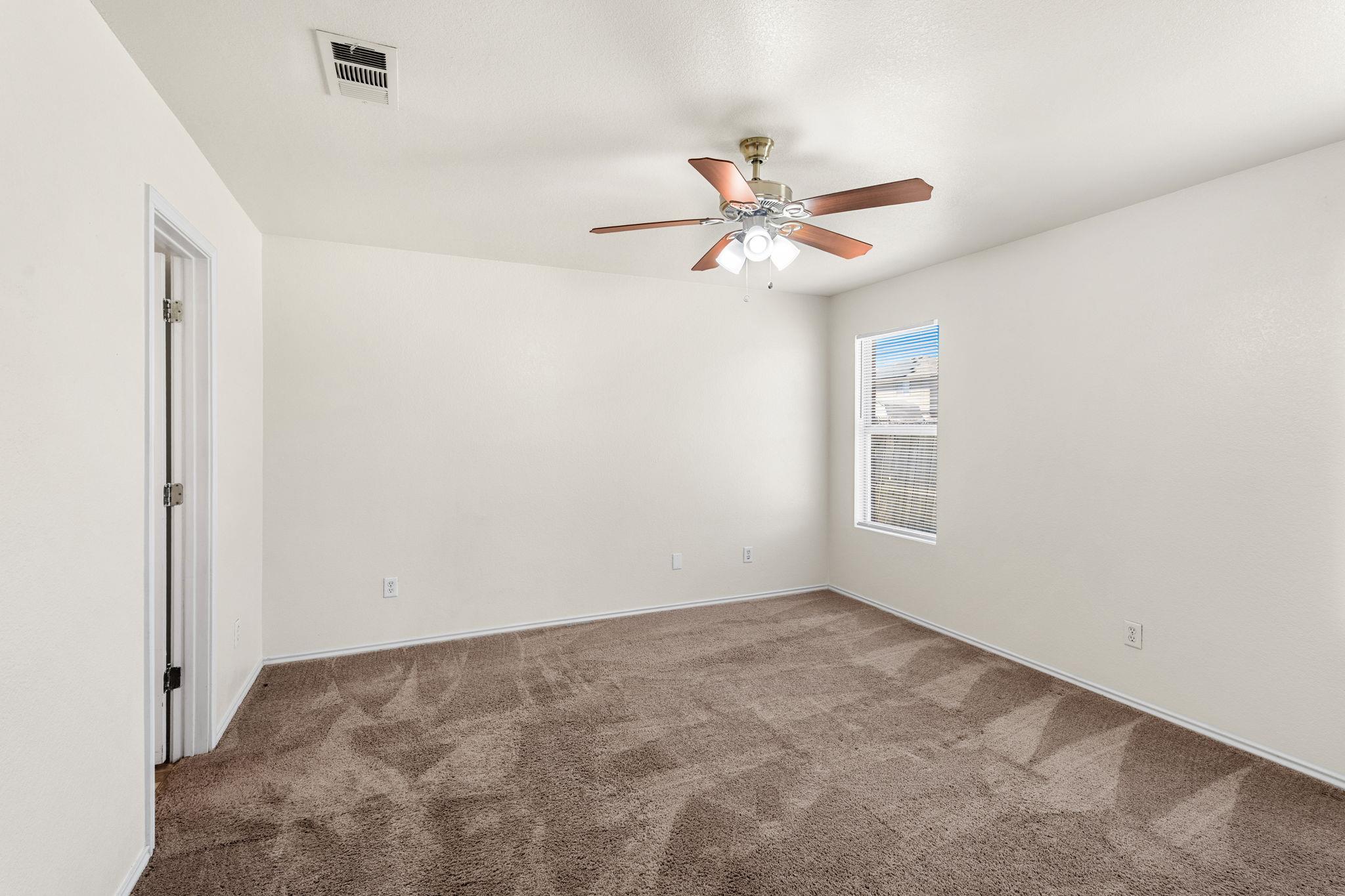 5101 Bridle Dr Property Photo 13