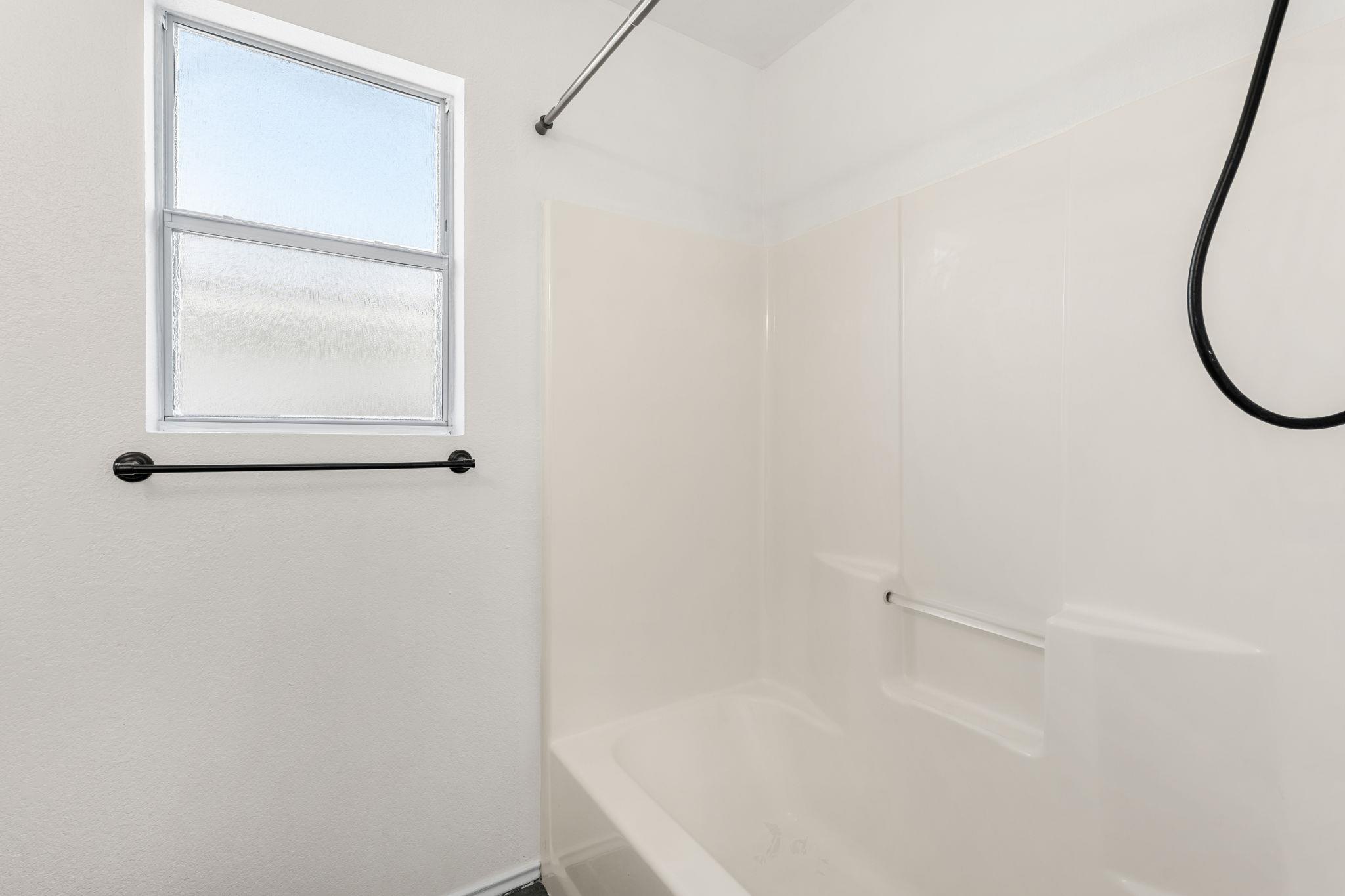 5101 Bridle Dr Property Photo 19