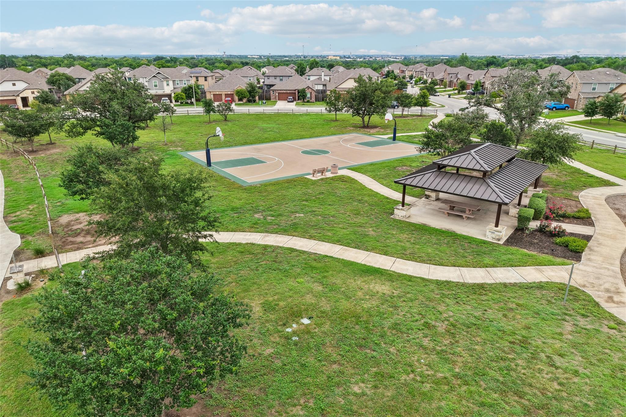 305 Kat Garnet Dr Property Photo 36