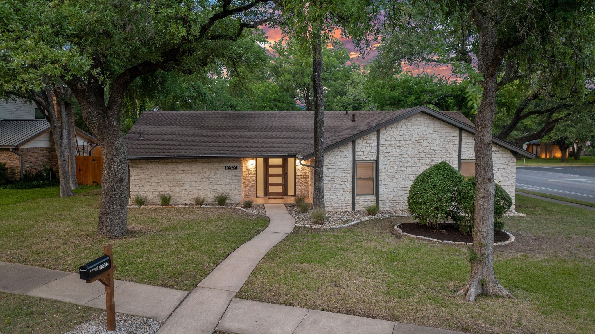 10300 Mourning Dove DR Property Photo 1