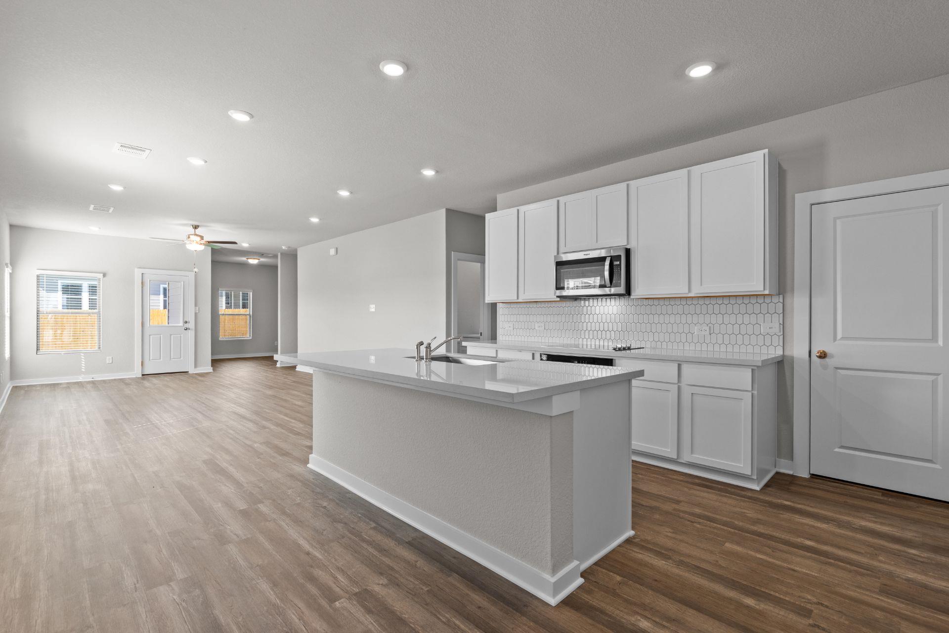 501 Sleep Hollow None Property Photo 7