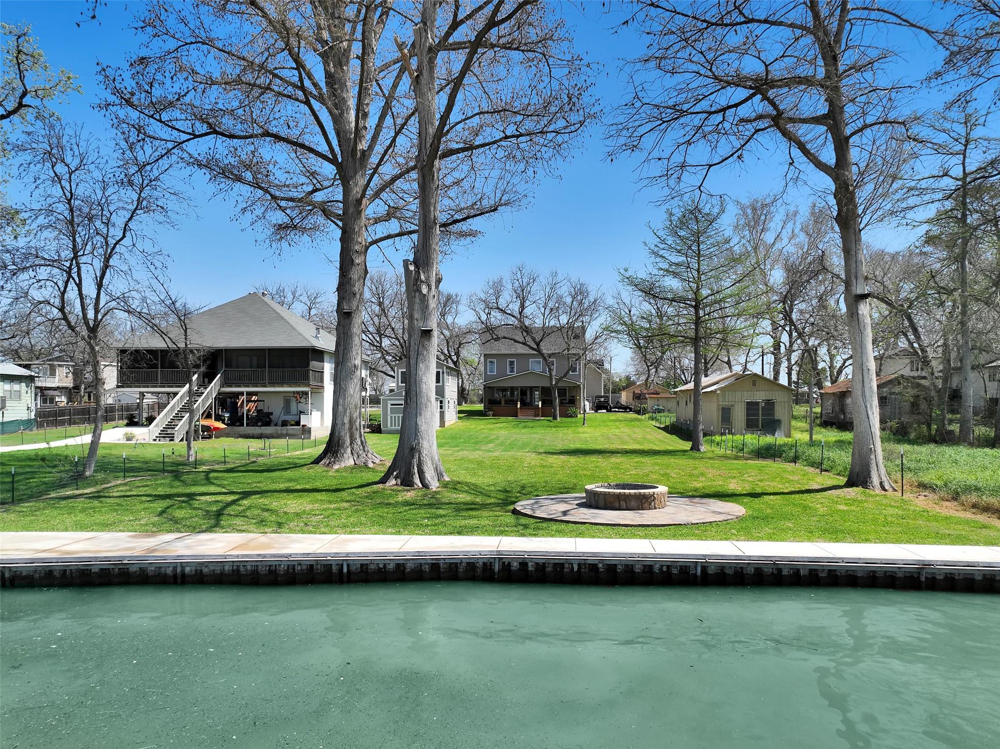 Alves Real Estate Listings Main Image