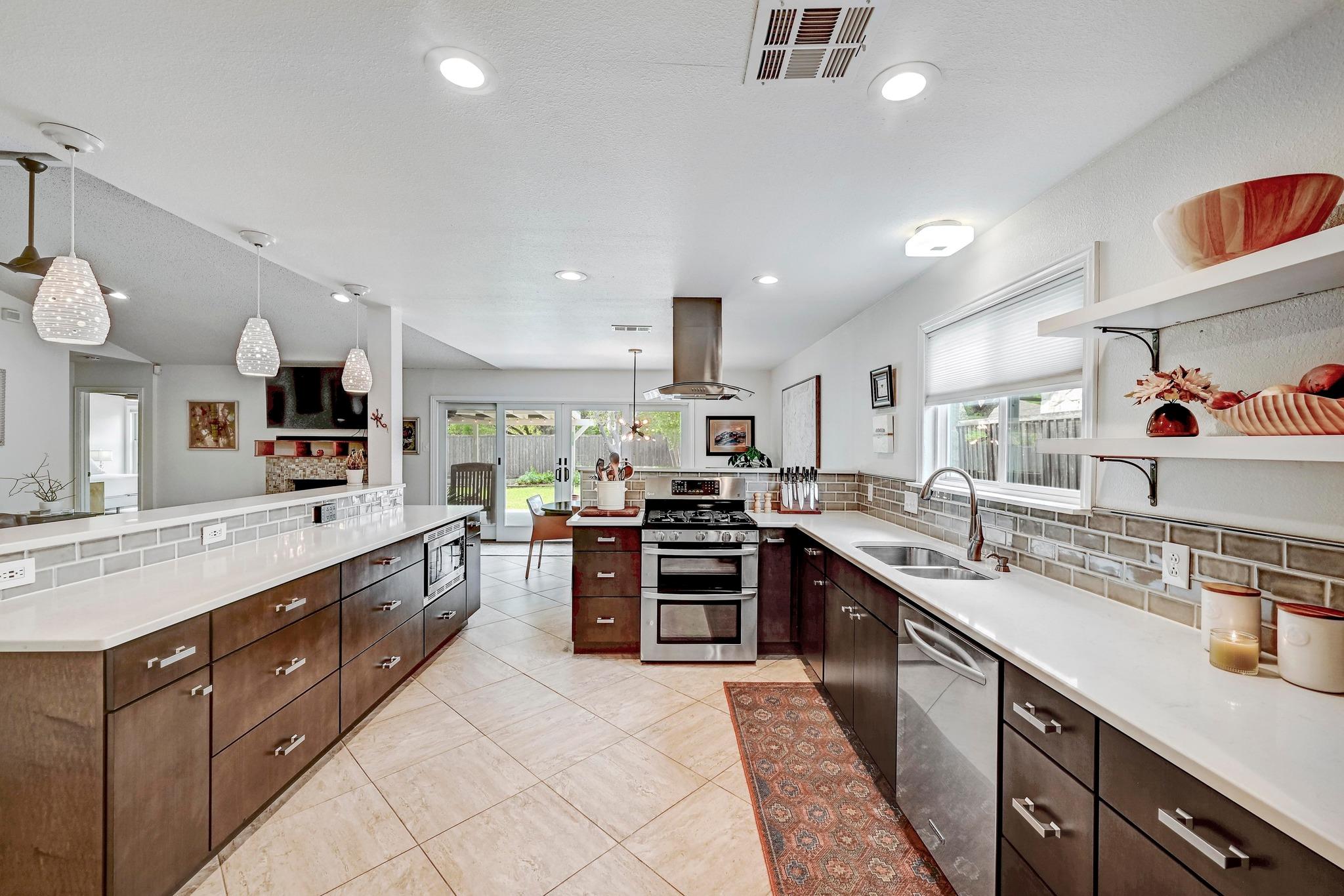 6567 Fair Valley Trl Property Photo 11