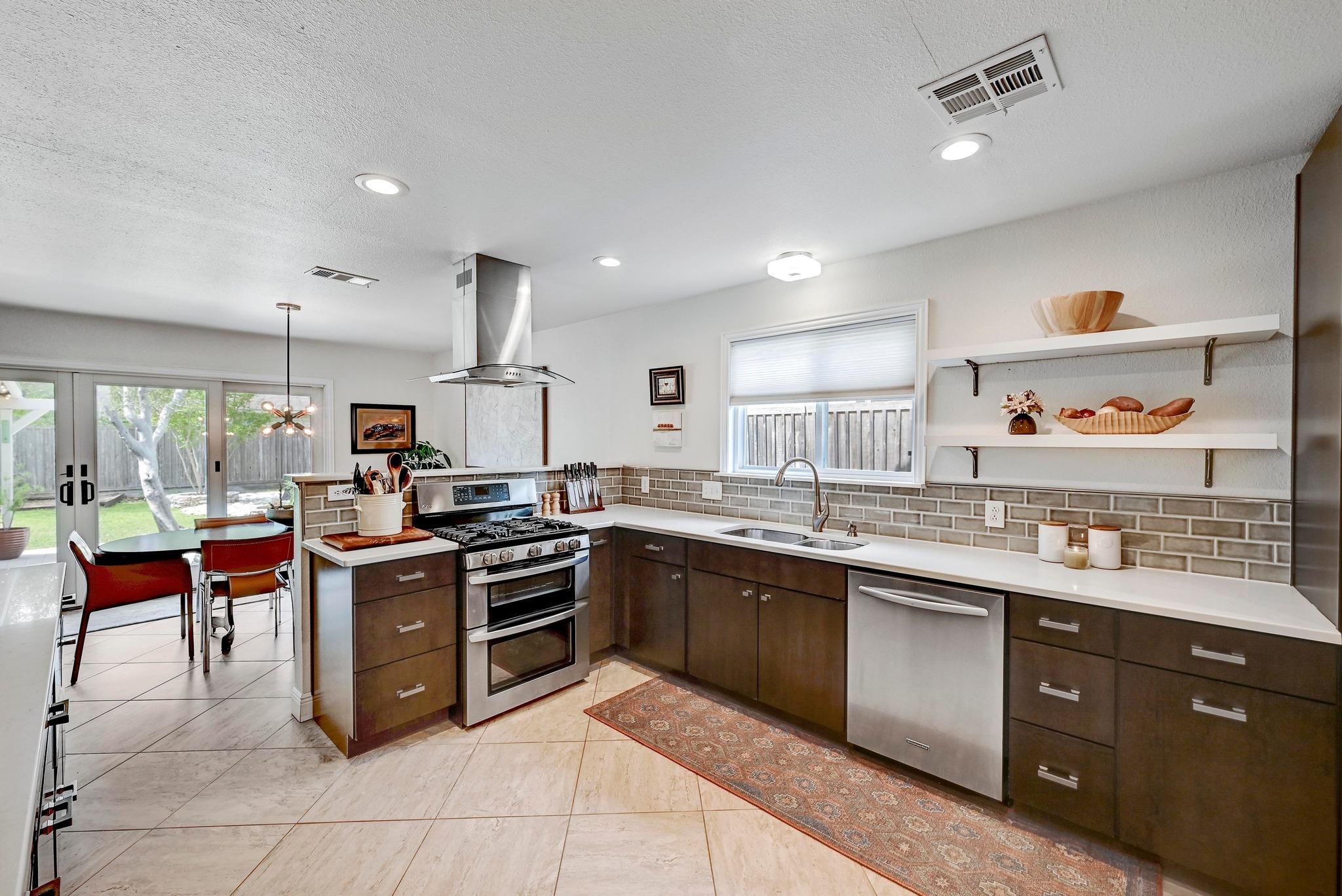 6567 Fair Valley Trl Property Photo 12