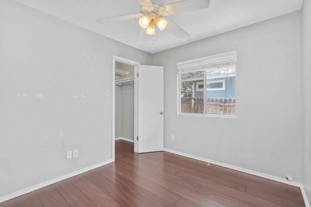 7228 Aldea Dr #b Property Photo 12