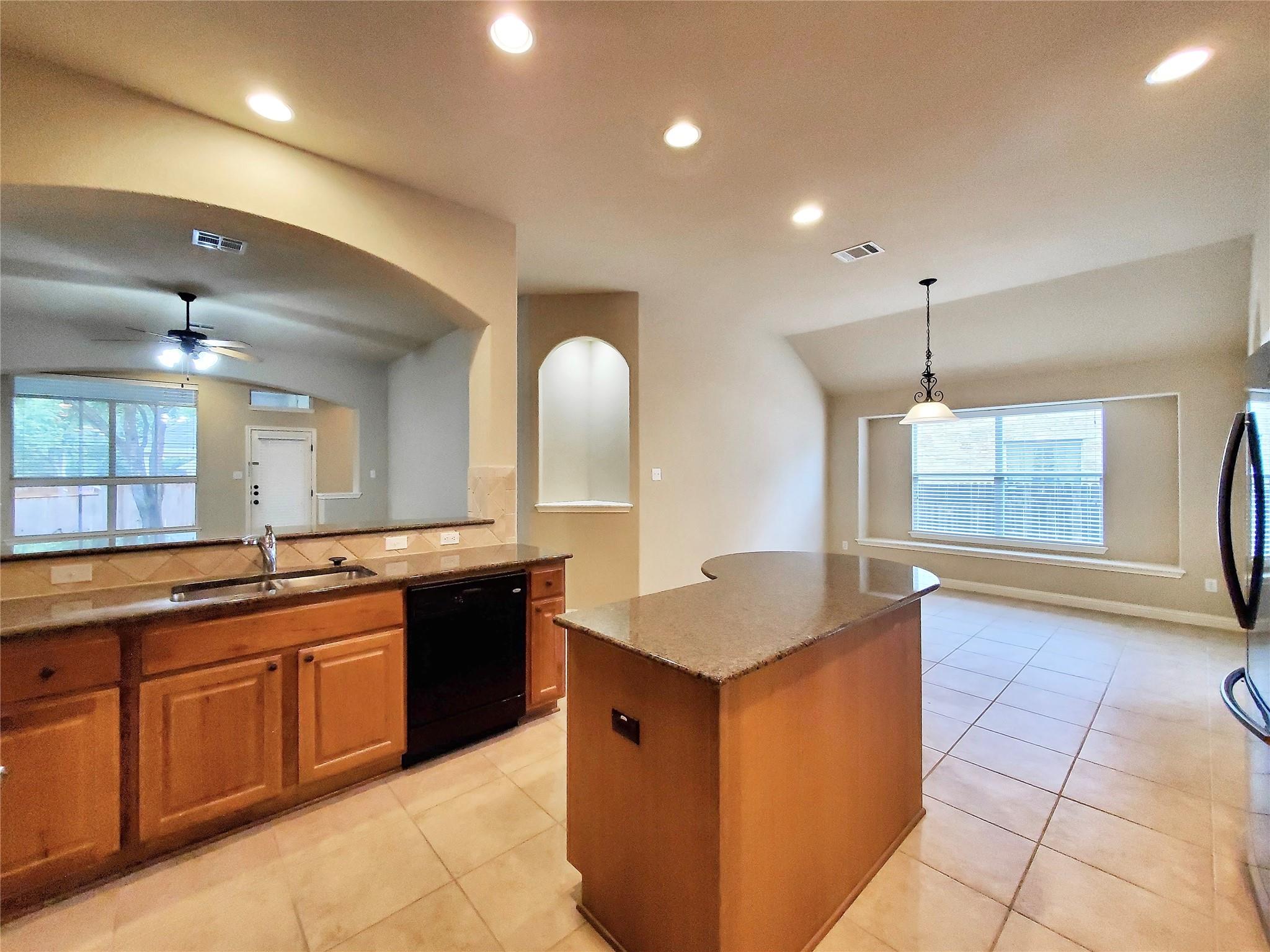 2506 Mancuso Bnd Property Photo 16