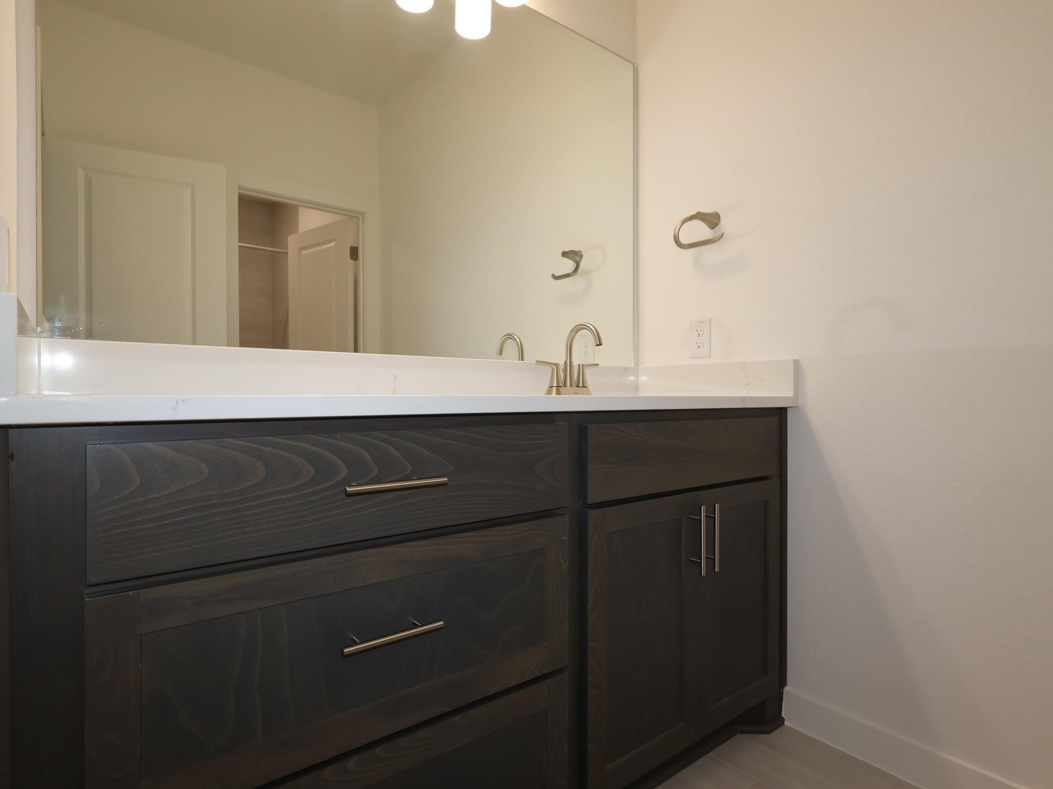 4012 Fulton Dr Property Photo 20