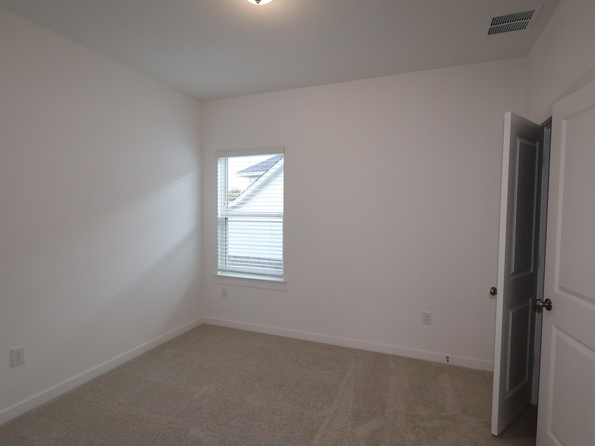 4012 Fulton Dr Property Photo 22