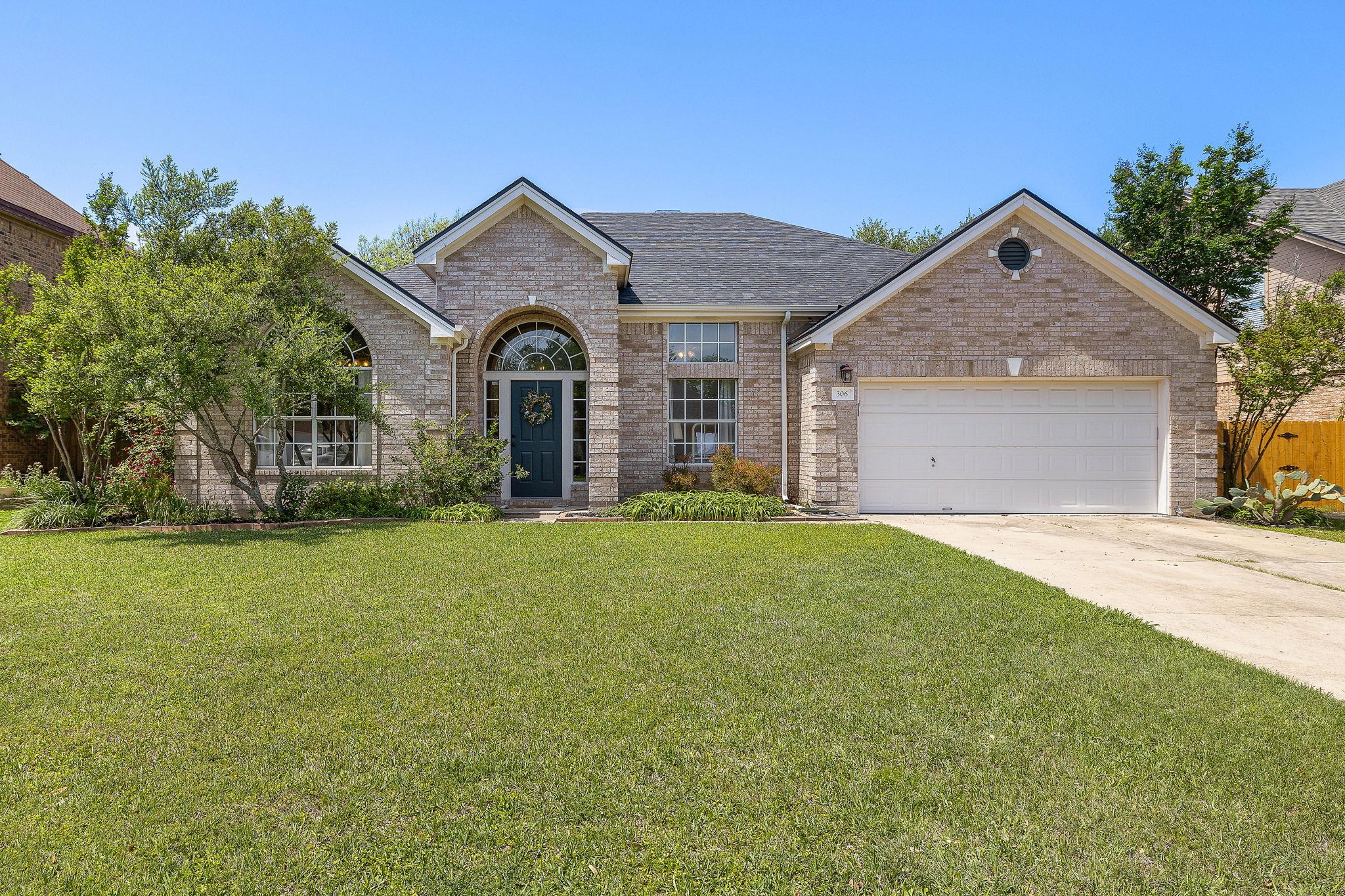 306 Steeplechase Dr Property Photo