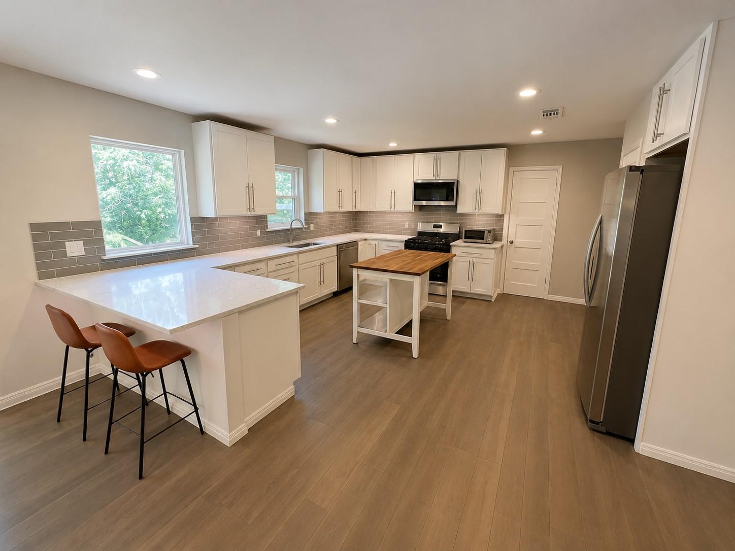 1200 Somerset Ave Property Photo 3