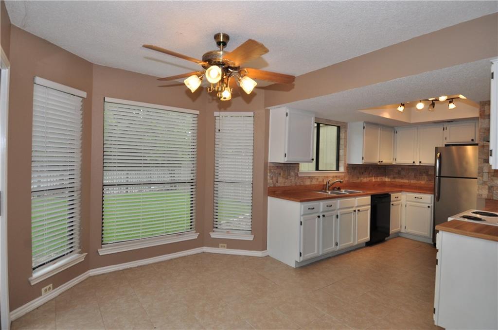 13405 Saddlebrook Trl #b Property Photo 7