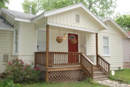 206 Nelray Blvd Property Photo 1