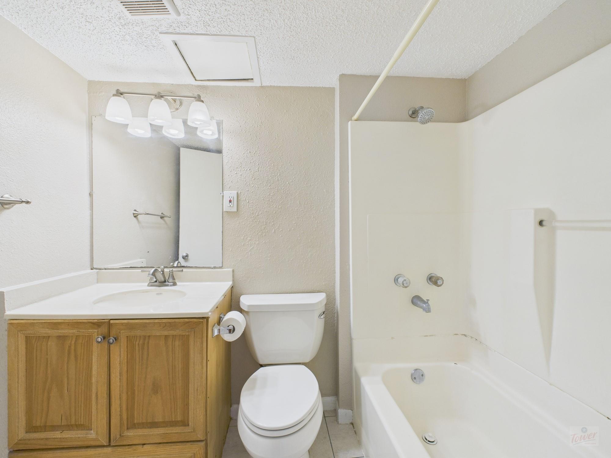 2408 Longview St #101 Property Photo 9