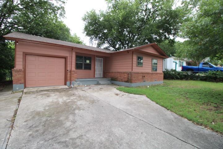 313 Elm St Property Photo 1