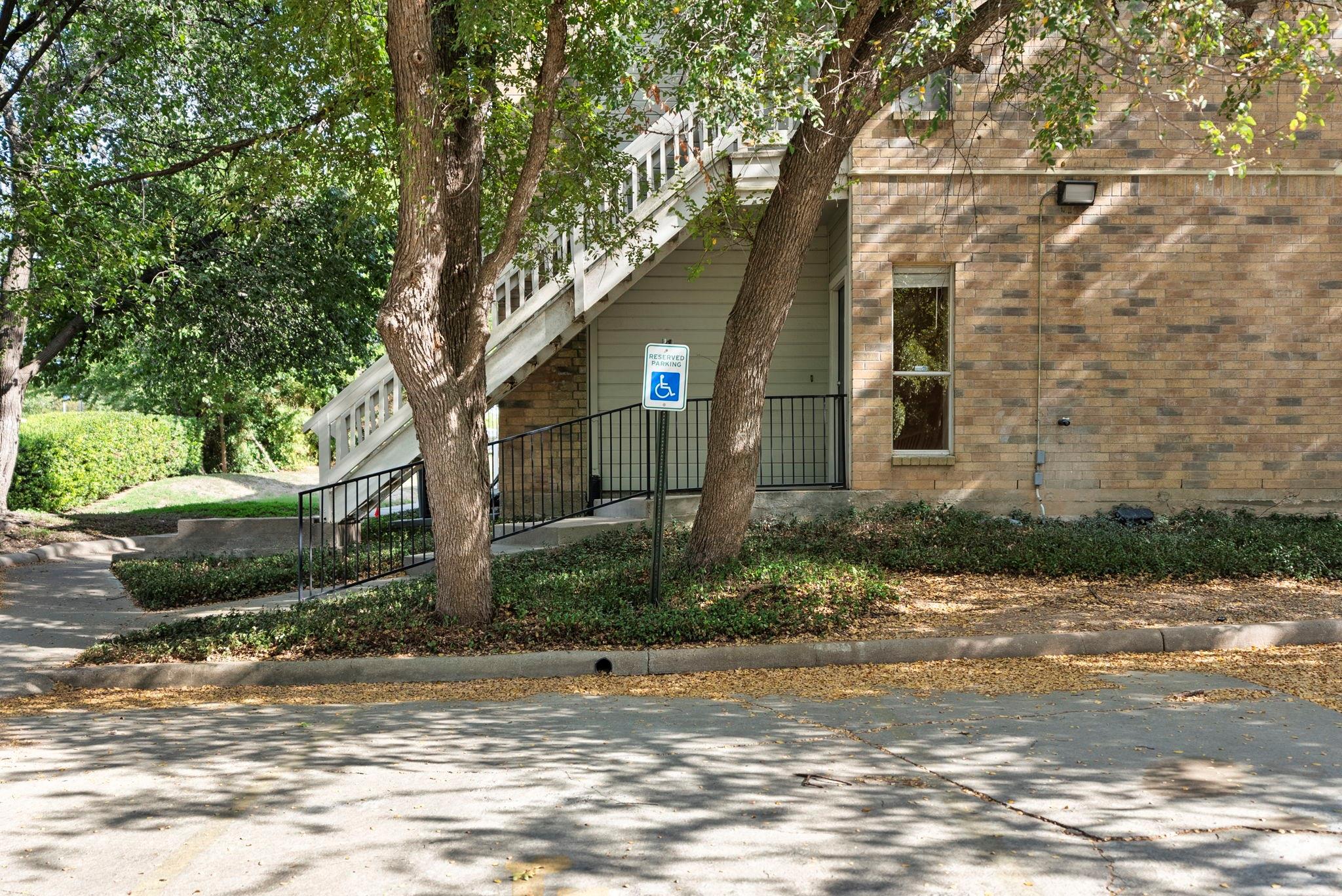 2450 Wickersham Ln #109 Property Photo 17