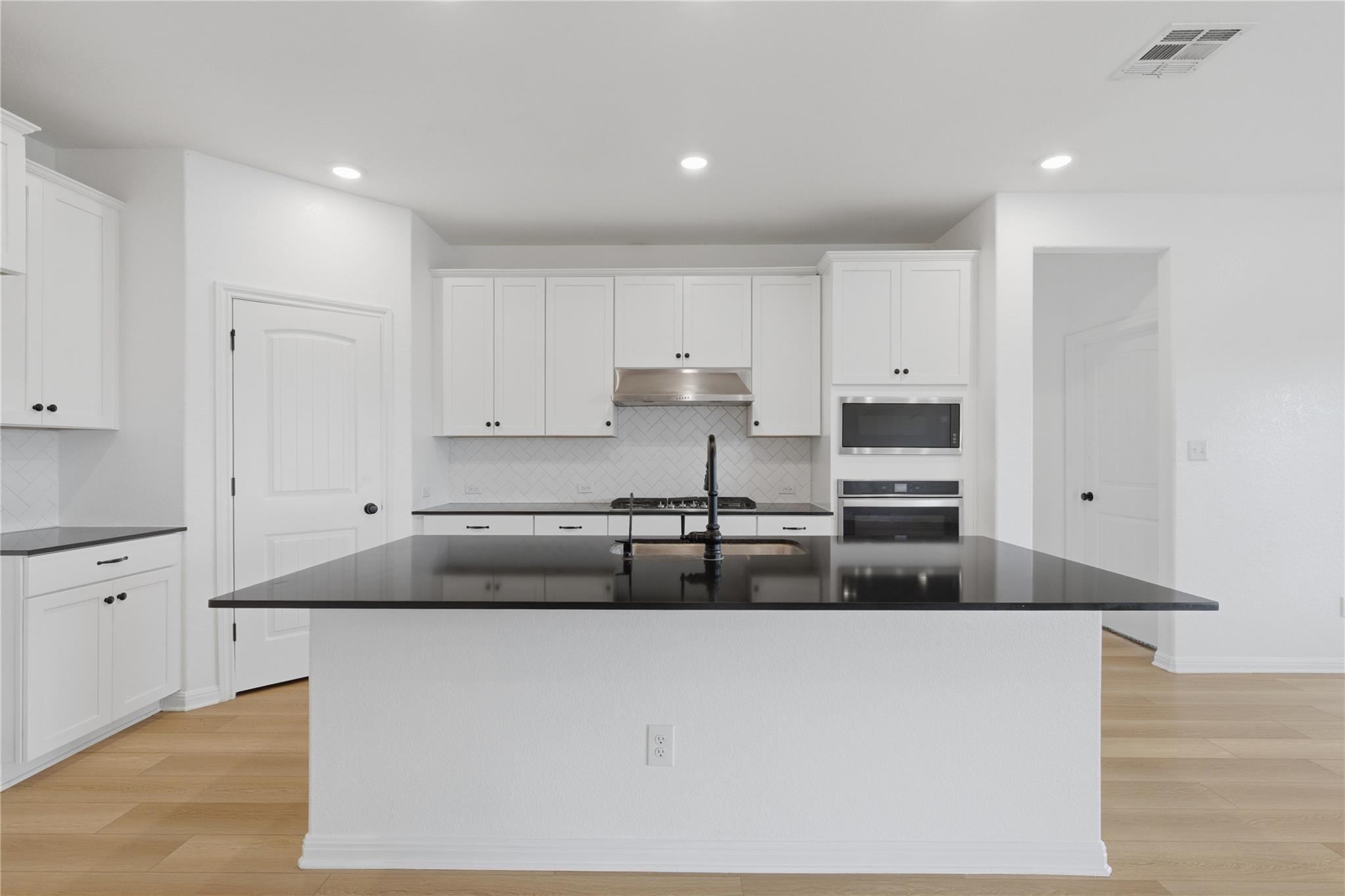 12900 Cerro Castellan Trce Property Photo 6
