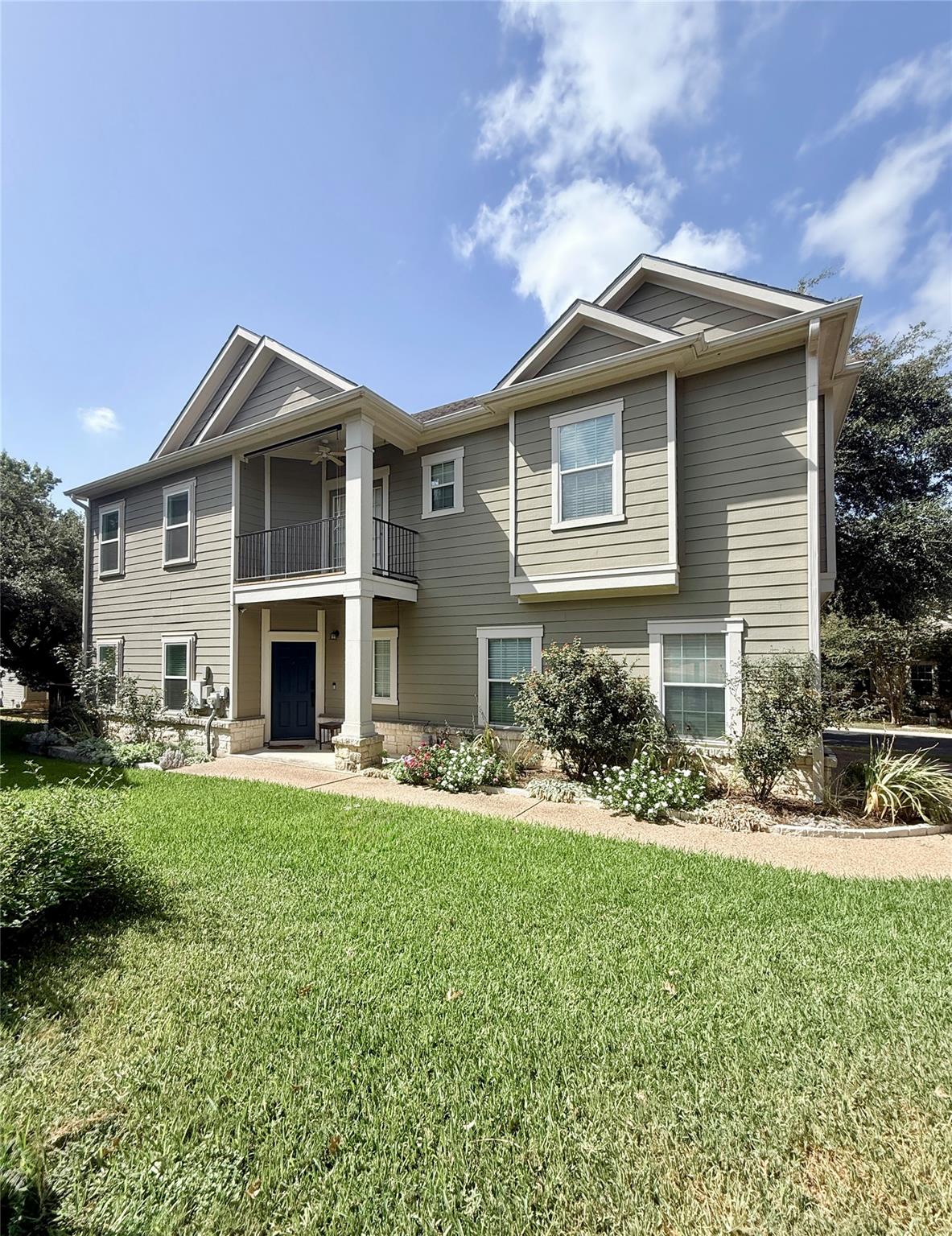 411 W Saint Elmo Rd #39 Property Photo 1