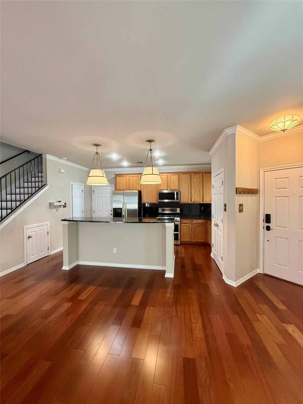 411 W Saint Elmo Rd #39 Property Photo 4