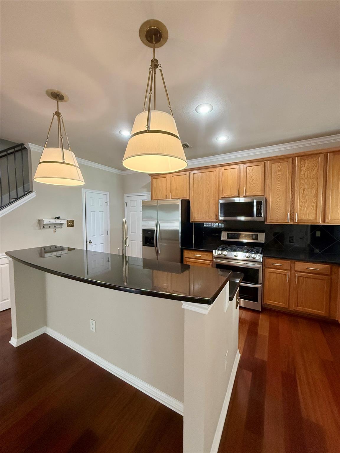 411 W Saint Elmo Rd #39 Property Photo 5