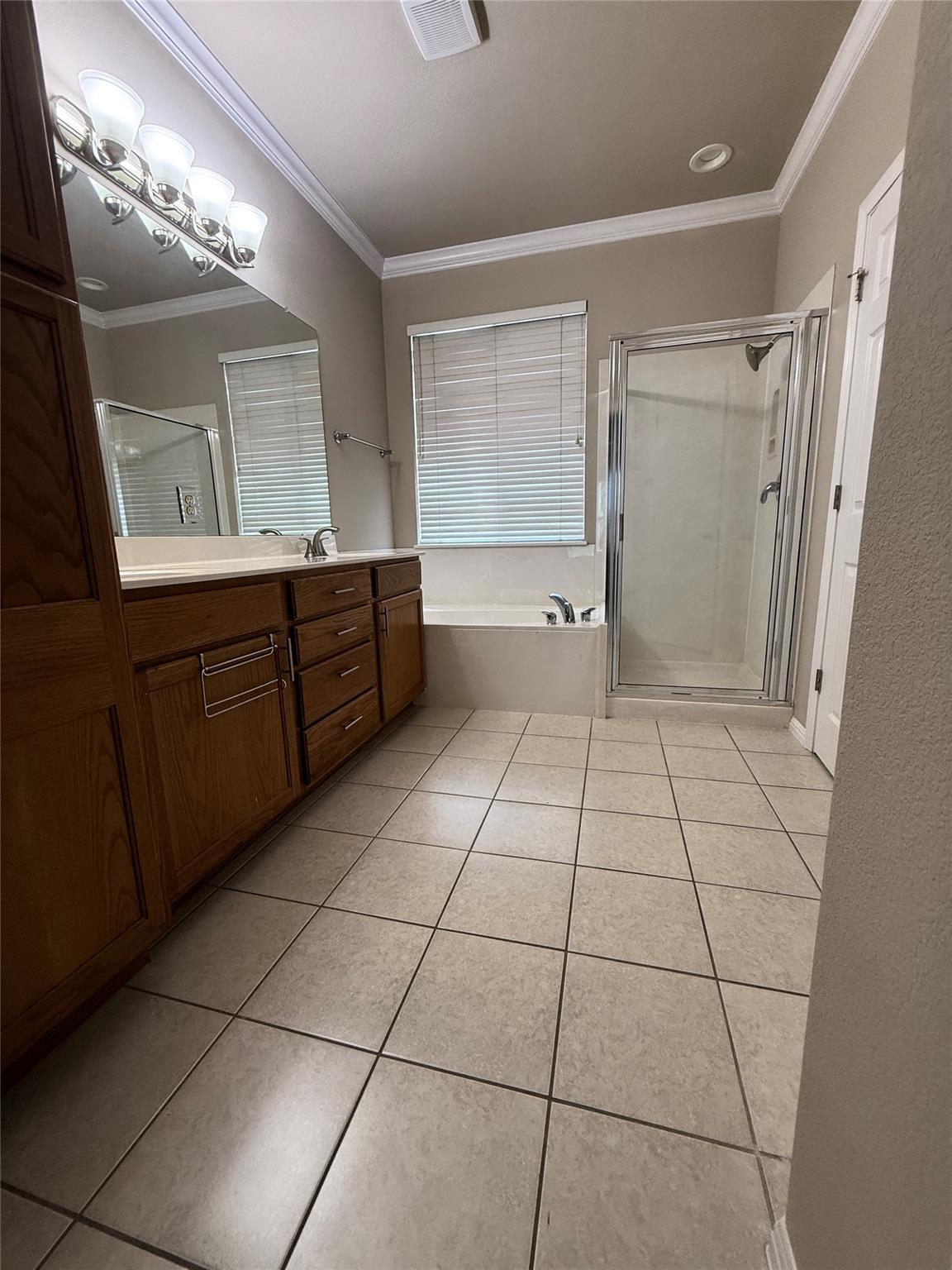 411 W Saint Elmo Rd #39 Property Photo 7